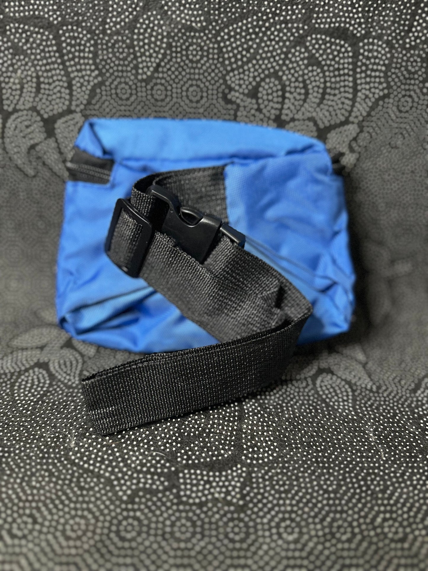 DankGirls Fanny Pack - Rolling Hands - Blue